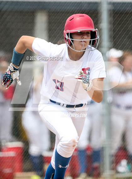 Thumbnail 2 in Fairport @ Victor (Section 5 Class AA Semifinal) photogallery.