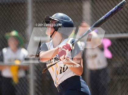 Thumbnail 2 in Fairport @ Victor (Section 5 Class AA Semifinal) photogallery.