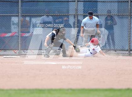 Thumbnail 2 in Fairport @ Victor (Section 5 Class AA Semifinal) photogallery.