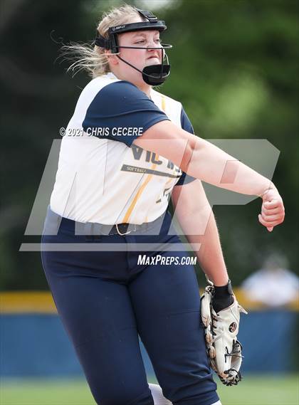 Thumbnail 3 in Fairport @ Victor (Section 5 Class AA Semifinal) photogallery.
