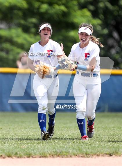 Thumbnail 1 in Fairport @ Victor (Section 5 Class AA Semifinal) photogallery.