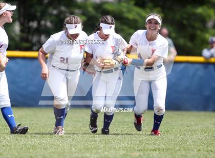 Thumbnail 3 in Fairport @ Victor (Section 5 Class AA Semifinal) photogallery.
