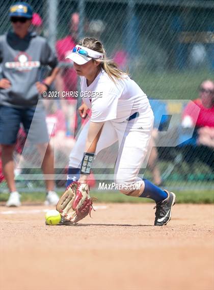 Thumbnail 1 in Fairport @ Victor (Section 5 Class AA Semifinal) photogallery.
