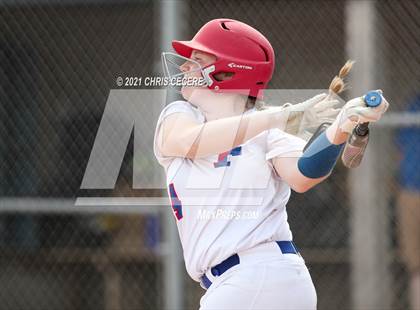 Thumbnail 2 in Fairport @ Victor (Section 5 Class AA Semifinal) photogallery.
