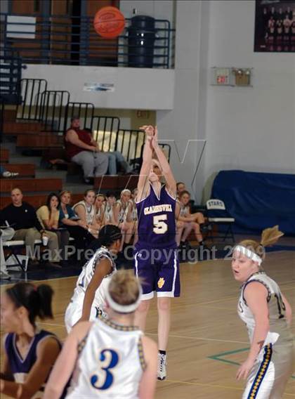 Thumbnail 3 in Clarksville vs Muhlenberg North (Lady Stars Classic) photogallery.