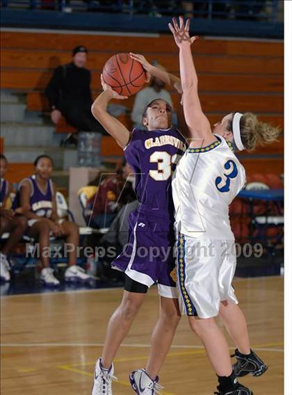 Thumbnail 3 in Clarksville vs Muhlenberg North (Lady Stars Classic) photogallery.