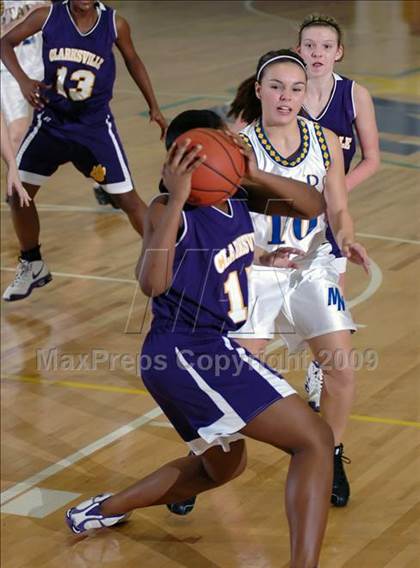 Thumbnail 1 in Clarksville vs Muhlenberg North (Lady Stars Classic) photogallery.