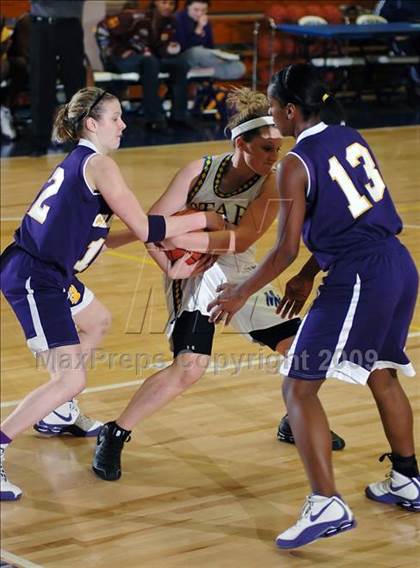 Thumbnail 2 in Clarksville vs Muhlenberg North (Lady Stars Classic) photogallery.