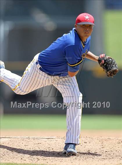 Thumbnail 3 in THSBA All-Stars 4A-5A (North vs South) photogallery.
