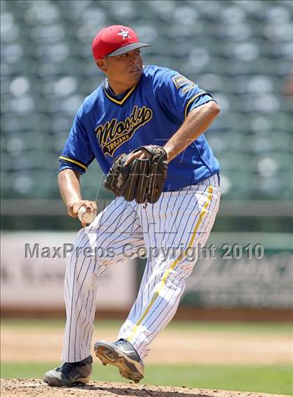 Thumbnail 3 in THSBA All-Stars 4A-5A (North vs South) photogallery.