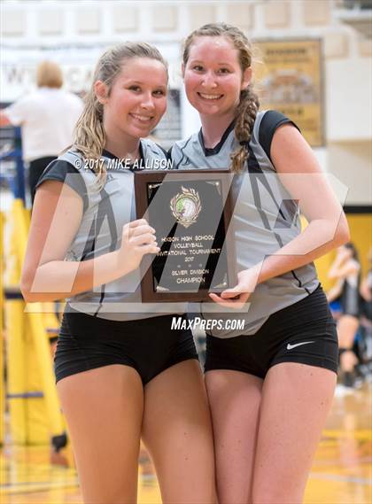 Thumbnail 3 in Hixson vs Grace Baptist Academy photogallery.