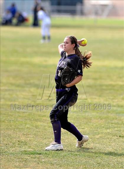 Thumbnail 2 in California vs. Valencia (Michelle Carew Classic) photogallery.