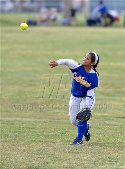 Thumbnail 3 in California vs. Valencia (Michelle Carew Classic) photogallery.