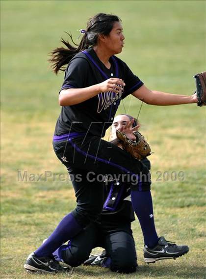 Thumbnail 2 in California vs. Valencia (Michelle Carew Classic) photogallery.