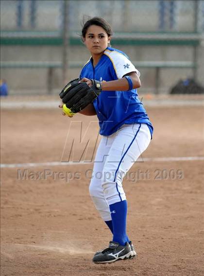 Thumbnail 1 in California vs. Valencia (Michelle Carew Classic) photogallery.