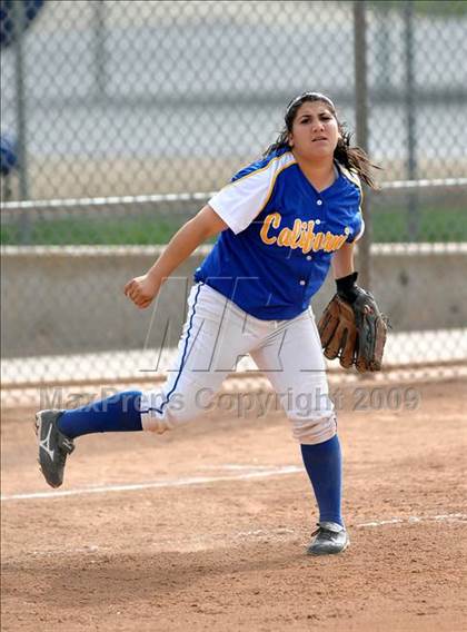Thumbnail 3 in California vs. Valencia (Michelle Carew Classic) photogallery.
