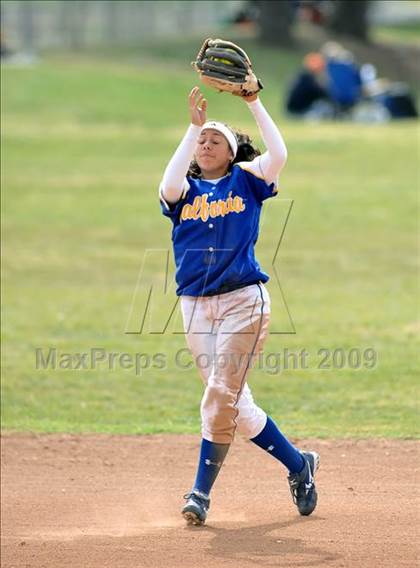 Thumbnail 3 in California vs. Valencia (Michelle Carew Classic) photogallery.
