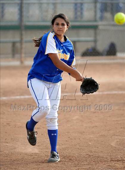 Thumbnail 1 in California vs. Valencia (Michelle Carew Classic) photogallery.