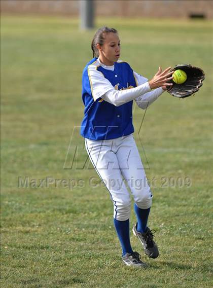 Thumbnail 1 in California vs. Valencia (Michelle Carew Classic) photogallery.