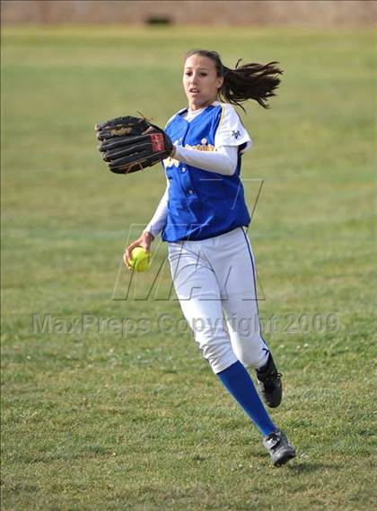 Thumbnail 1 in California vs. Valencia (Michelle Carew Classic) photogallery.