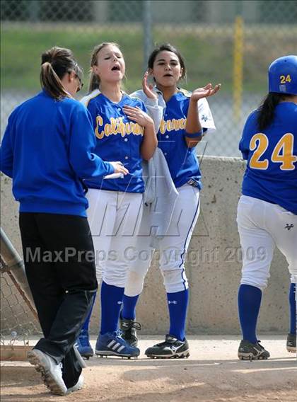 Thumbnail 3 in California vs. Valencia (Michelle Carew Classic) photogallery.