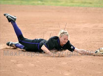 Thumbnail 2 in California vs. Valencia (Michelle Carew Classic) photogallery.