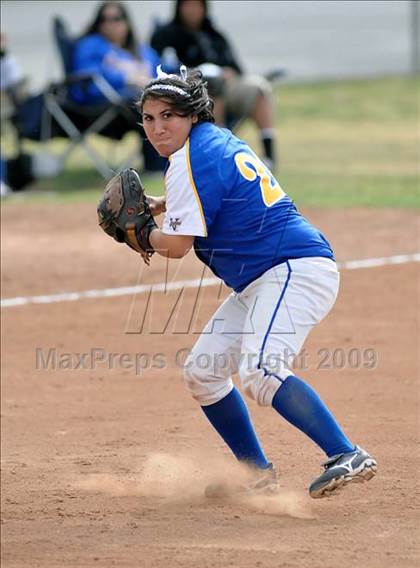 Thumbnail 2 in California vs. Valencia (Michelle Carew Classic) photogallery.