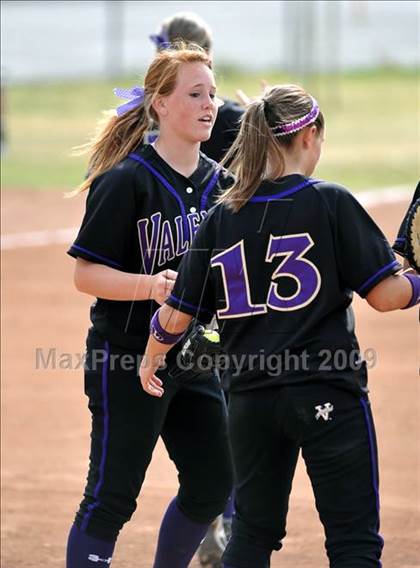 Thumbnail 2 in California vs. Valencia (Michelle Carew Classic) photogallery.
