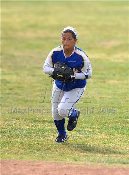 Thumbnail 2 in California vs. Valencia (Michelle Carew Classic) photogallery.