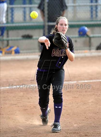 Thumbnail 2 in California vs. Valencia (Michelle Carew Classic) photogallery.