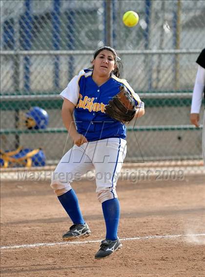 Thumbnail 2 in California vs. Valencia (Michelle Carew Classic) photogallery.