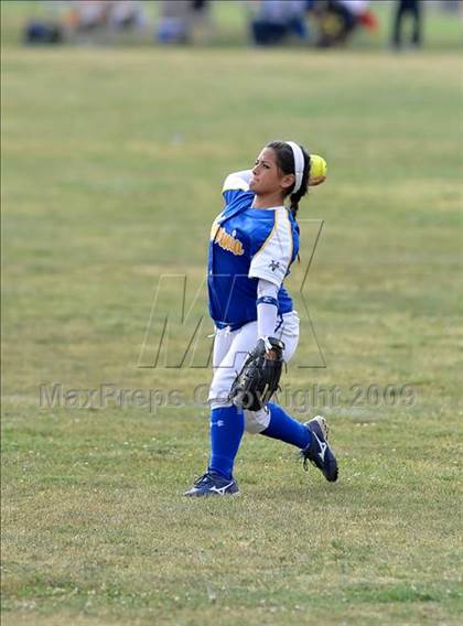 Thumbnail 2 in California vs. Valencia (Michelle Carew Classic) photogallery.