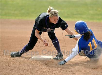 Thumbnail 2 in California vs. Valencia (Michelle Carew Classic) photogallery.