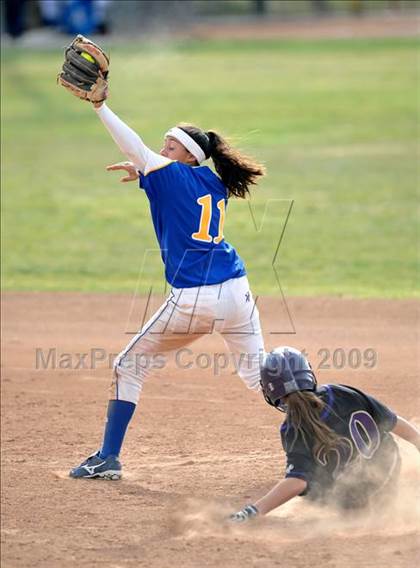 Thumbnail 2 in California vs. Valencia (Michelle Carew Classic) photogallery.
