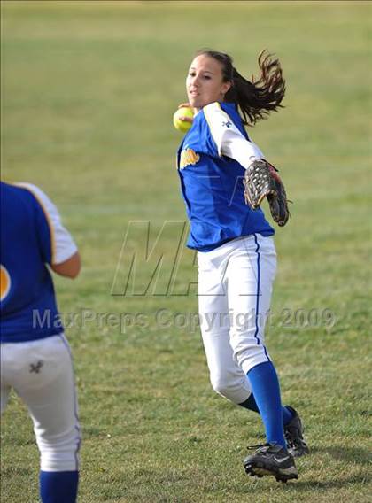 Thumbnail 2 in California vs. Valencia (Michelle Carew Classic) photogallery.