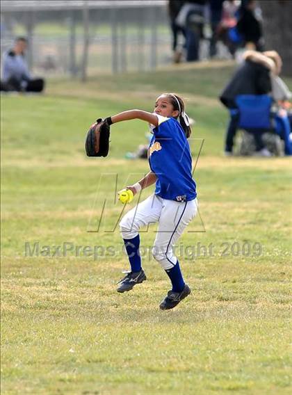 Thumbnail 2 in California vs. Valencia (Michelle Carew Classic) photogallery.