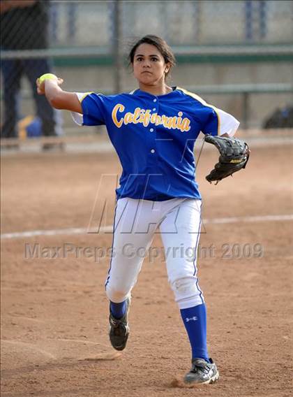 Thumbnail 2 in California vs. Valencia (Michelle Carew Classic) photogallery.