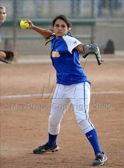 Thumbnail 3 in California vs. Valencia (Michelle Carew Classic) photogallery.