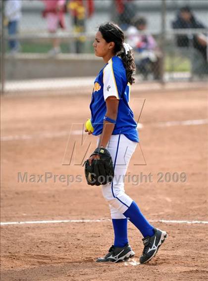 Thumbnail 2 in California vs. Valencia (Michelle Carew Classic) photogallery.