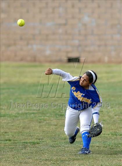 Thumbnail 1 in California vs. Valencia (Michelle Carew Classic) photogallery.