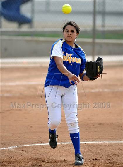 Thumbnail 2 in California vs. Valencia (Michelle Carew Classic) photogallery.