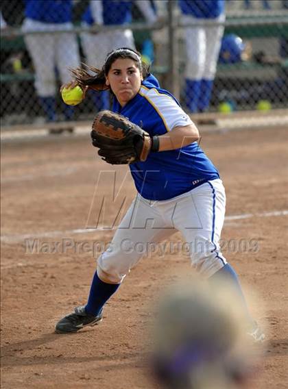 Thumbnail 2 in California vs. Valencia (Michelle Carew Classic) photogallery.