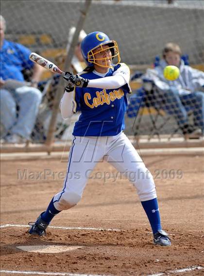 Thumbnail 3 in California vs. Valencia (Michelle Carew Classic) photogallery.