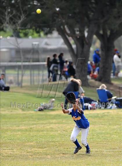 Thumbnail 3 in California vs. Valencia (Michelle Carew Classic) photogallery.