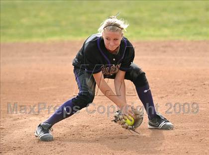 Thumbnail 3 in California vs. Valencia (Michelle Carew Classic) photogallery.