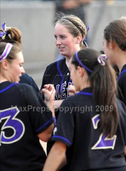 Thumbnail 2 in California vs. Valencia (Michelle Carew Classic) photogallery.