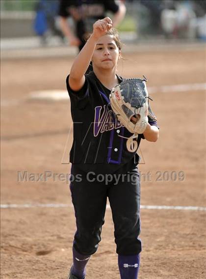 Thumbnail 3 in California vs. Valencia (Michelle Carew Classic) photogallery.