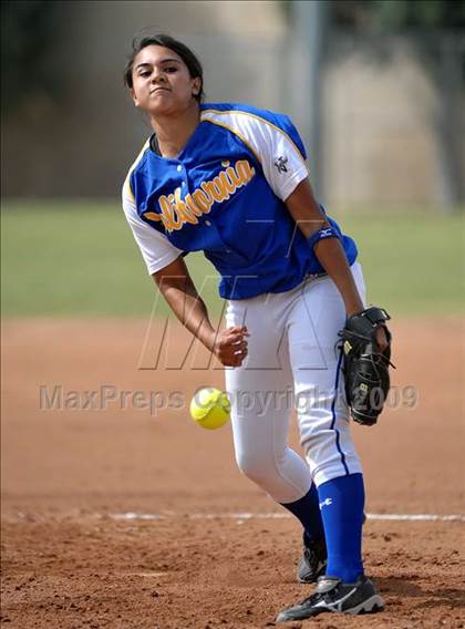 Thumbnail 1 in California vs. Valencia (Michelle Carew Classic) photogallery.