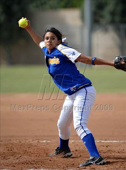 Thumbnail 3 in California vs. Valencia (Michelle Carew Classic) photogallery.
