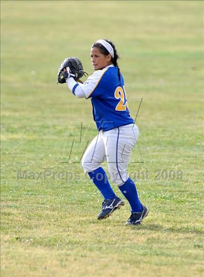 Thumbnail 1 in California vs. Valencia (Michelle Carew Classic) photogallery.